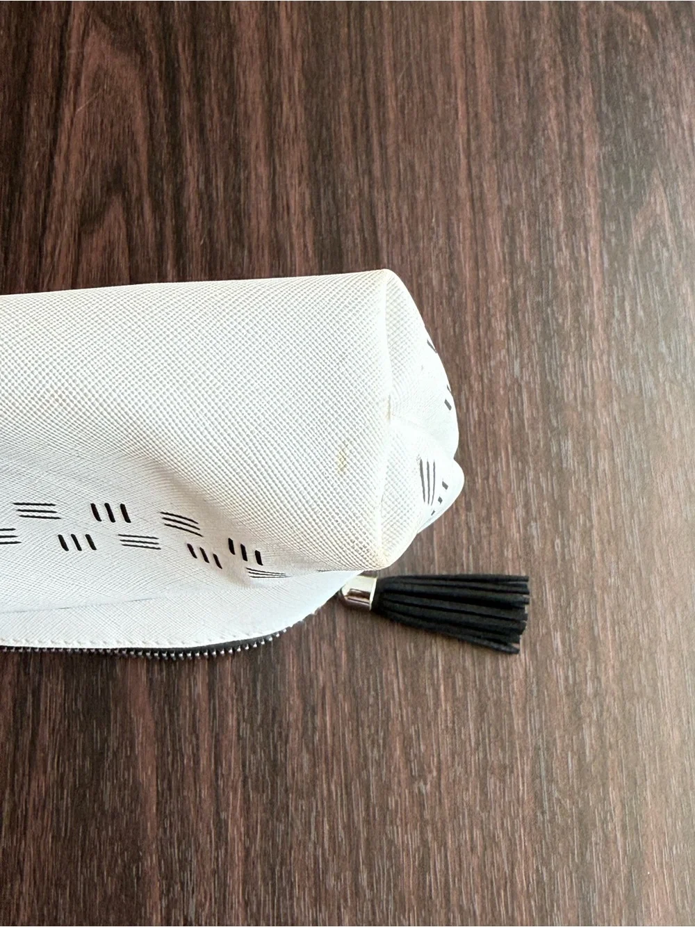 Rae Dunn STASH Makeup Bag Zip Pouch Tassel Pull White/Black PVC Polyester